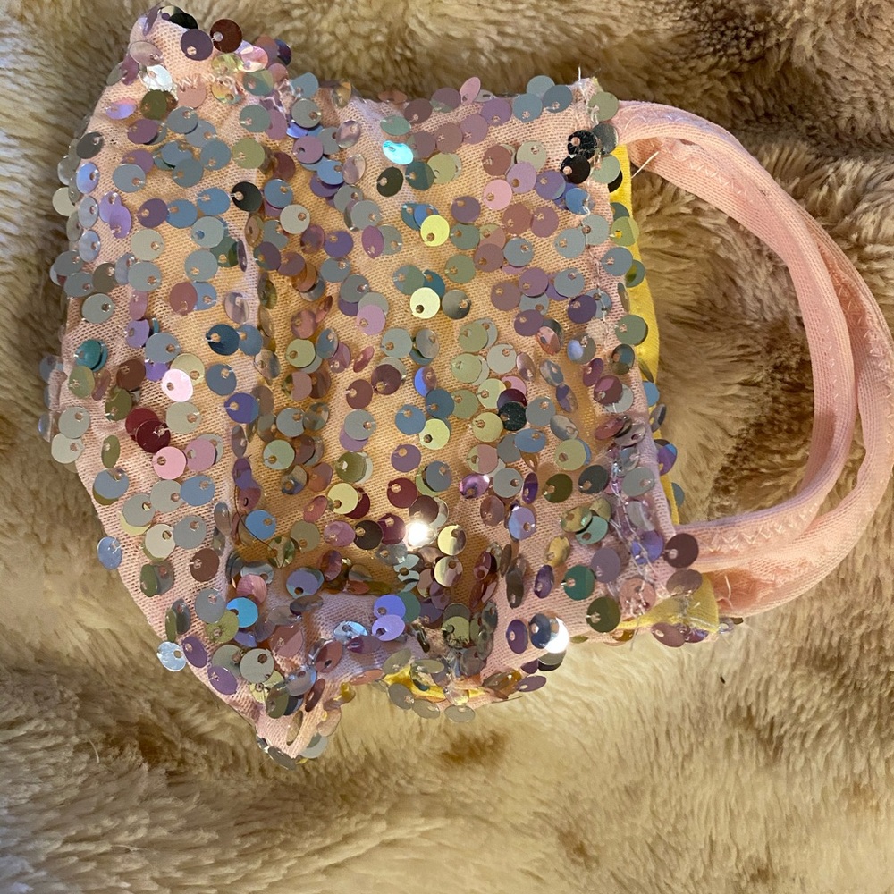 Facemasks - Picture 5 of 10